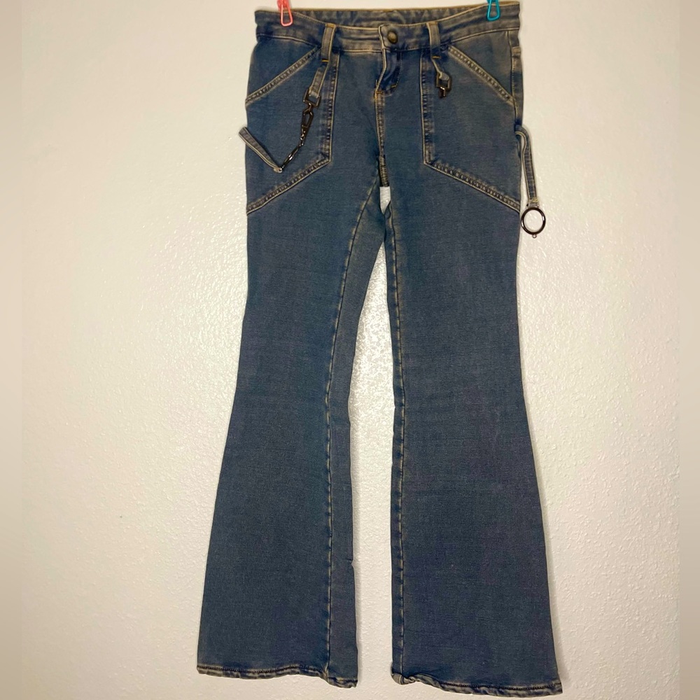 j lo low rise jeans